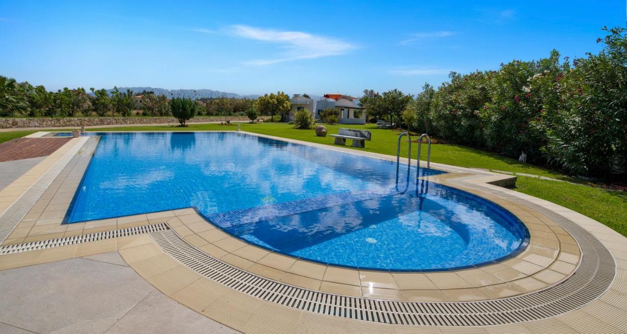 Villa Oasea Tavronitis Esterno foto