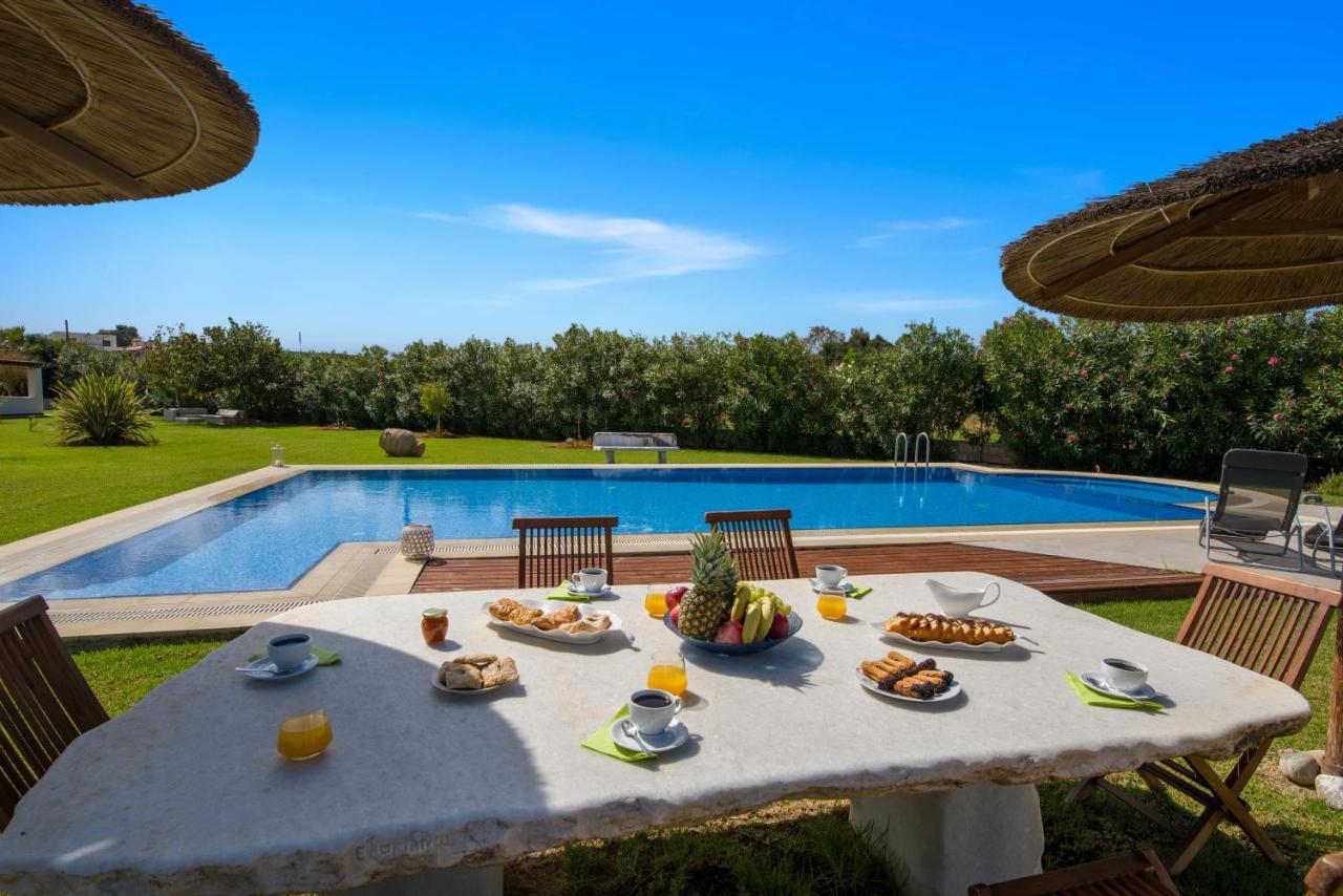 Villa Oasea Tavronitis Esterno foto