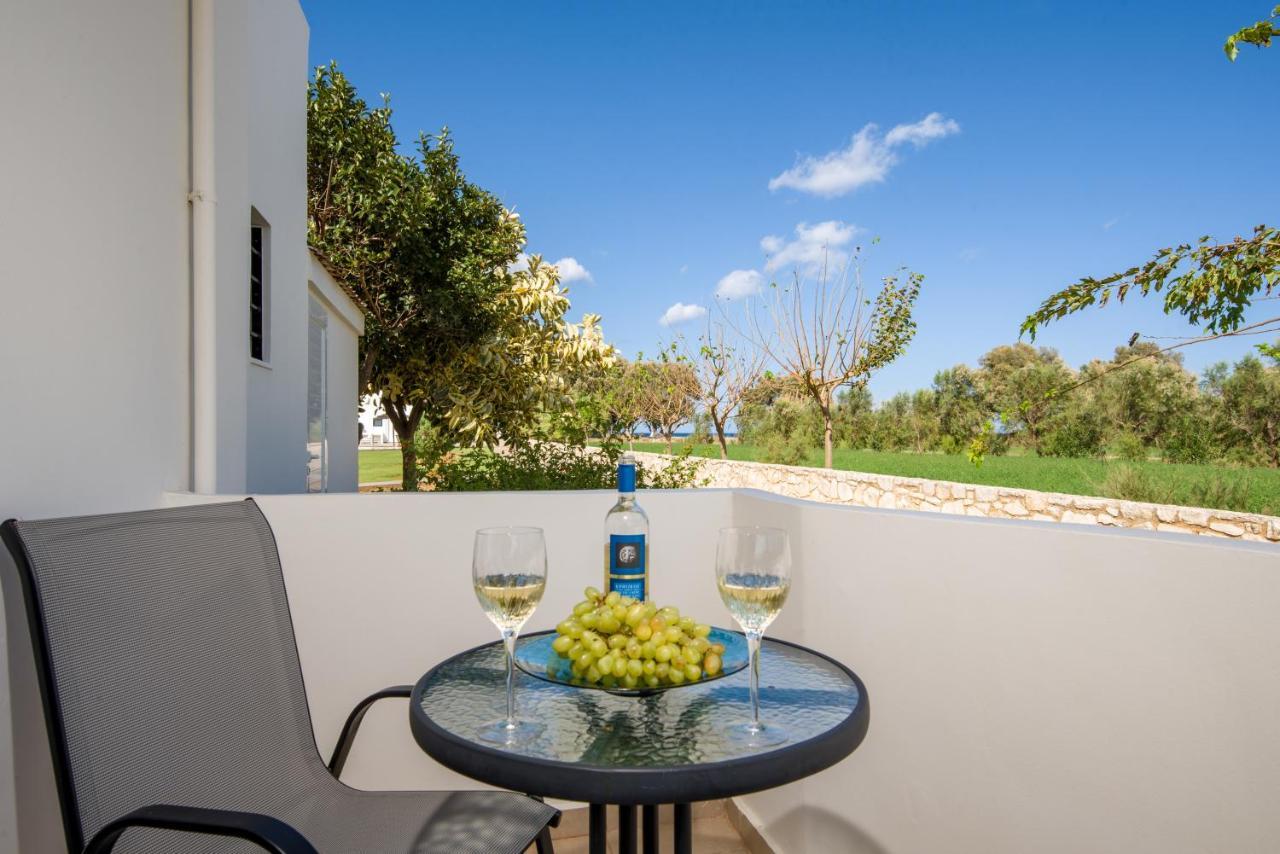 Villa Oasea Tavronitis Esterno foto